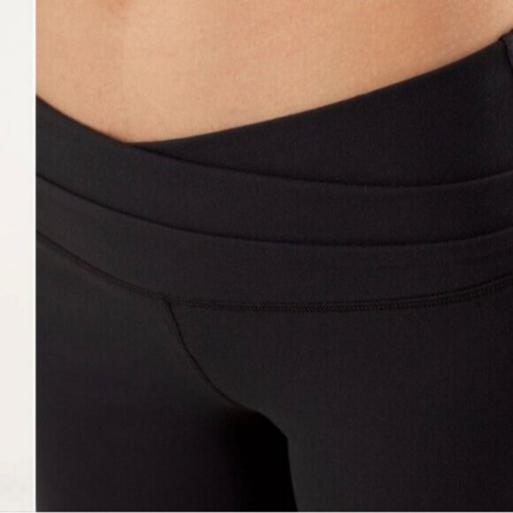 Lululemon Astro Pant Black EUC - Picture 5 of 13